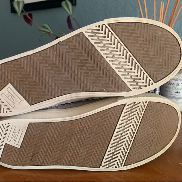 TOMS Vista suede boot lined with faux fur- Women’s 7 US - Picture 6 of 6